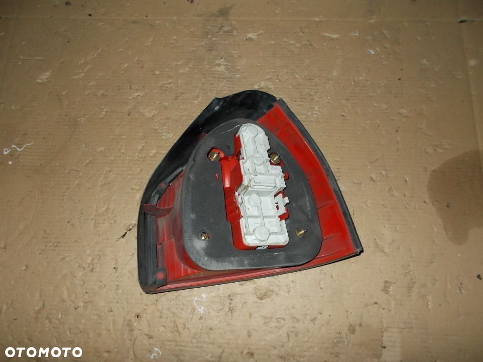 1X LAMPA TYŁ TYLNA LEWA AUDI A3 8L LIFT ORYGINAŁ - 2