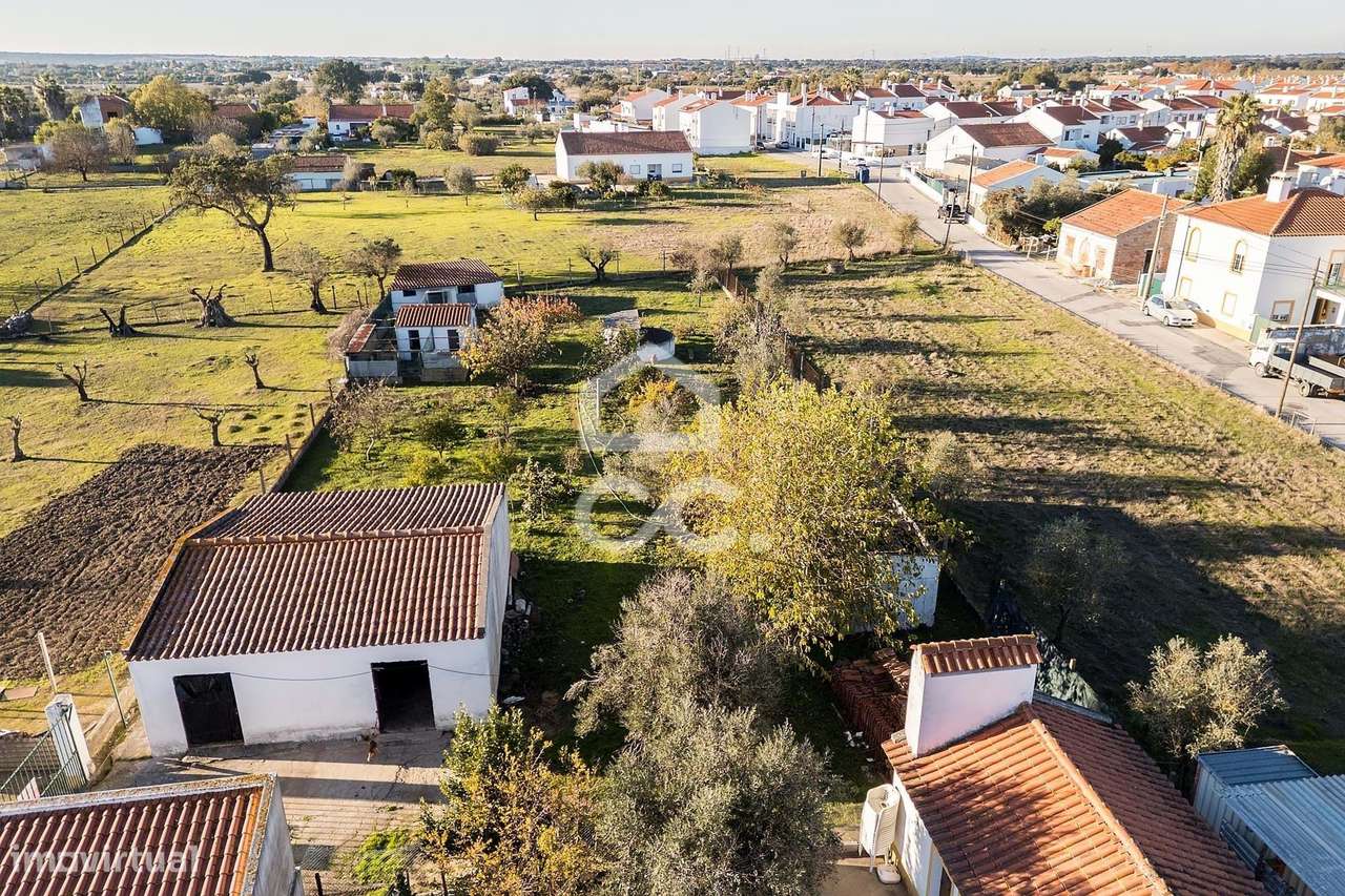 Terreno de  1.350 m² c/ Anexo de Apoio Agrícola | Canaviais, Évora-34
