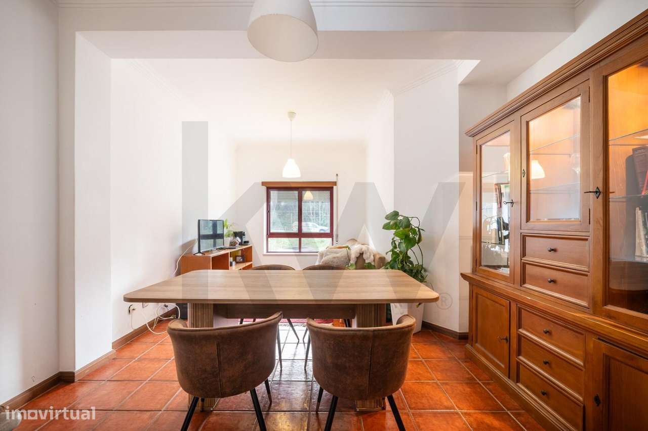 Apartamento T3 com Garagem em Coselhas – Mobilado e Equipado a 5 minut - Grande imagem: 2/22