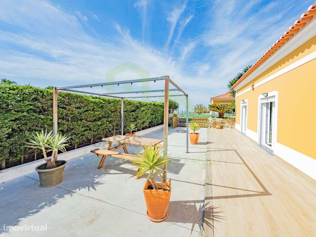 Vende Moradia T8, Ericeira 15 Km, A Casa das Casas-46
