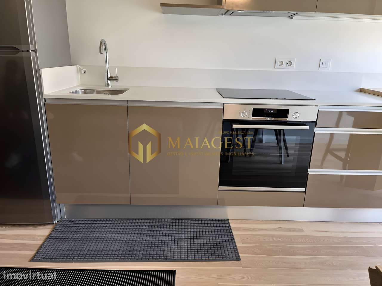 Apartamento T1 Duplex Novo, Equipado e Mobilado nas Antas - Grande imagem: 3/9