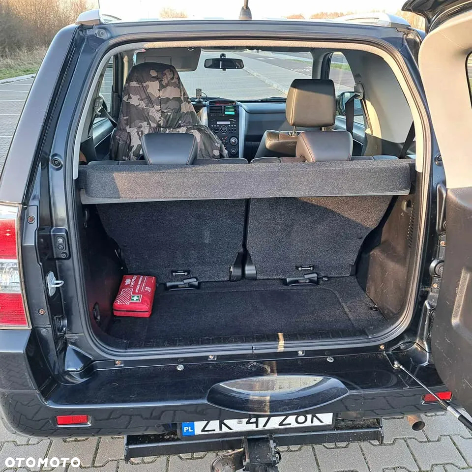 Suzuki Grand Vitara 1.6 De luxe - 13