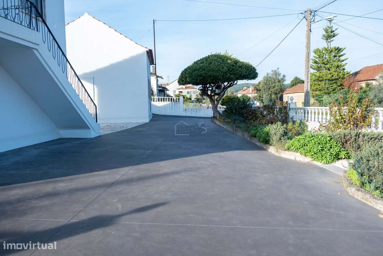 Propriedade com 2 Habitações, Anexo e Poço –  Ferreira do Zêzere - Grande imagem: 3/45