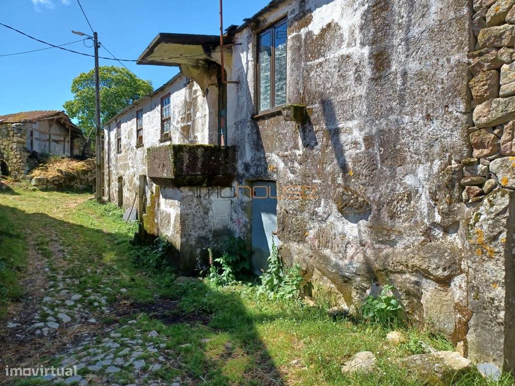 Casa de Aldeia - Terreno Plano-5