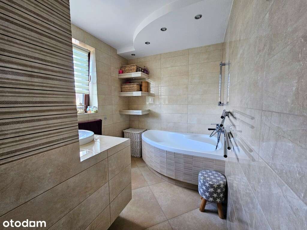 Na sprzedaż umeblowany dom/szereg Oława-12