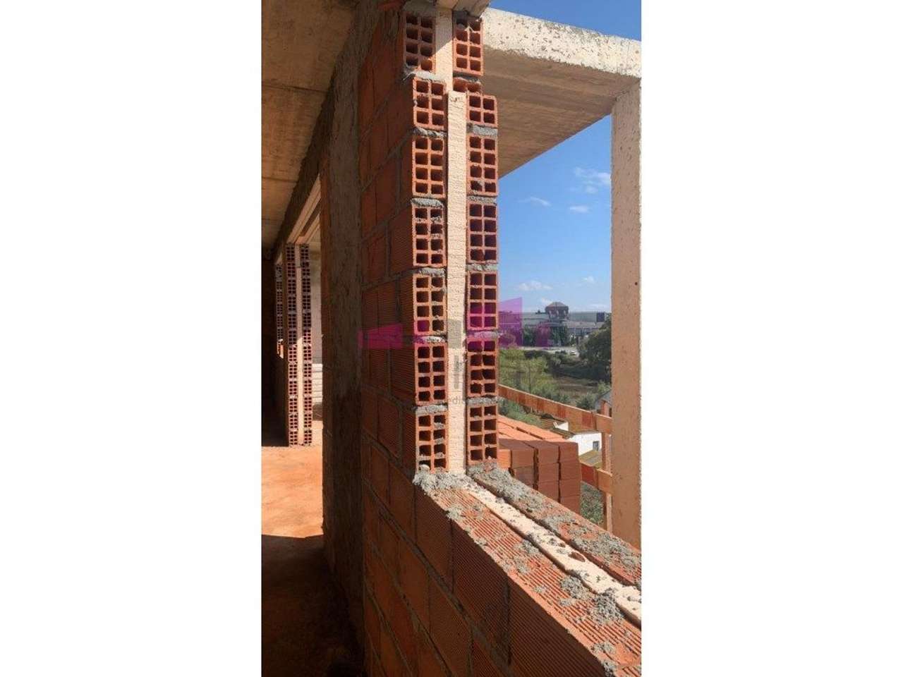 Apartamento T2 Duplex - Aldeia de Paio Pires - Grande imagem: 4/6