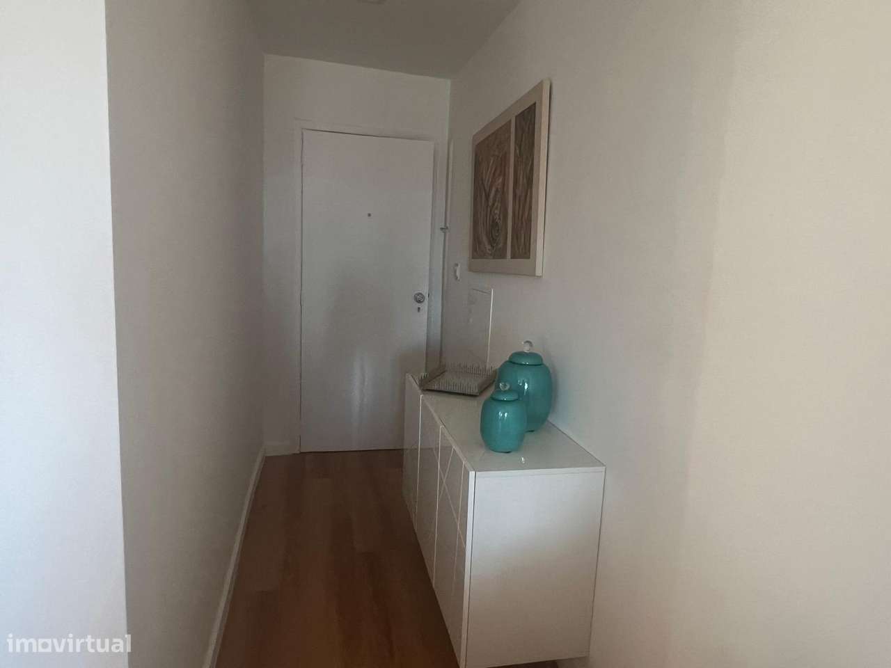 T2 +1 completamente renovado com vistas mar-23