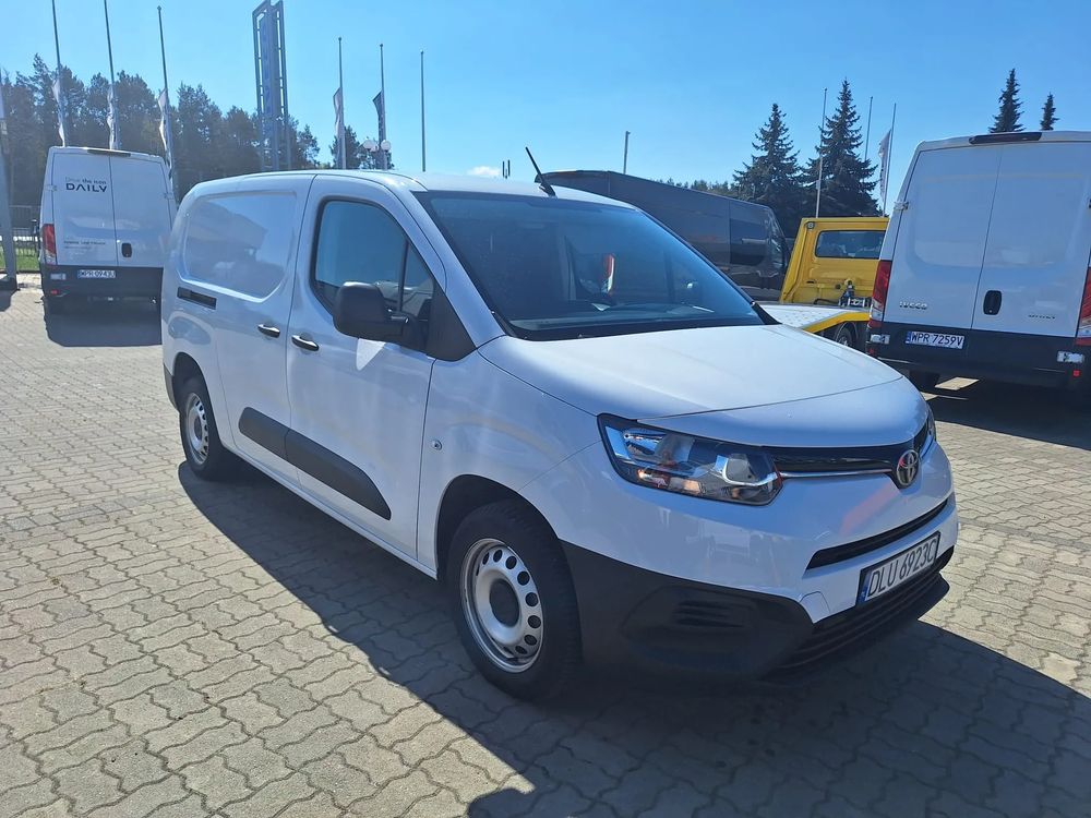 Toyota Proace City Van L2H1 3 osobowy Jak Doblo Partner Combo blaszak - 3 osoby - L2H1 - FV23% - leasing - ASO - krajowy