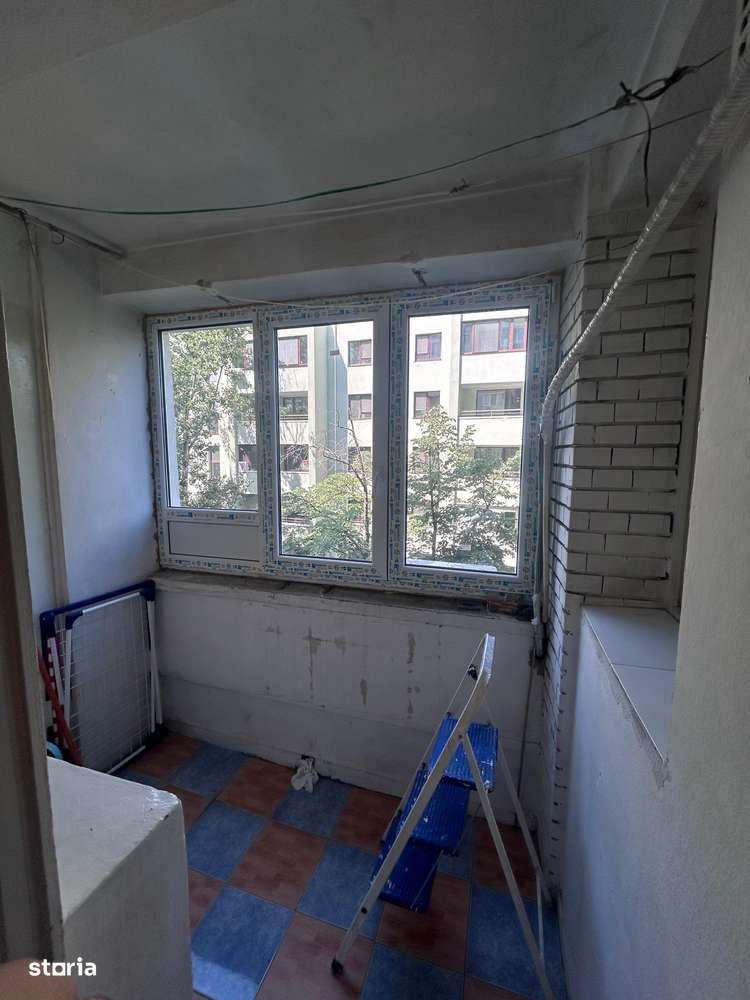 Garsoniera de vânzare Policlinica Titan etaj 3-4