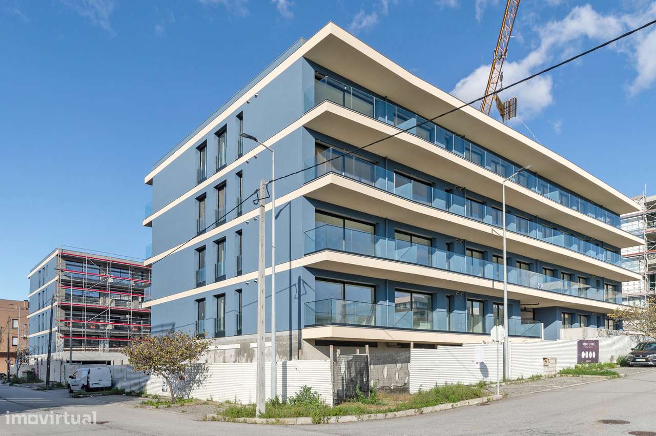 Apartamento T1+1 com varanda e garagem na Madalena - Grande imagem: 4/18