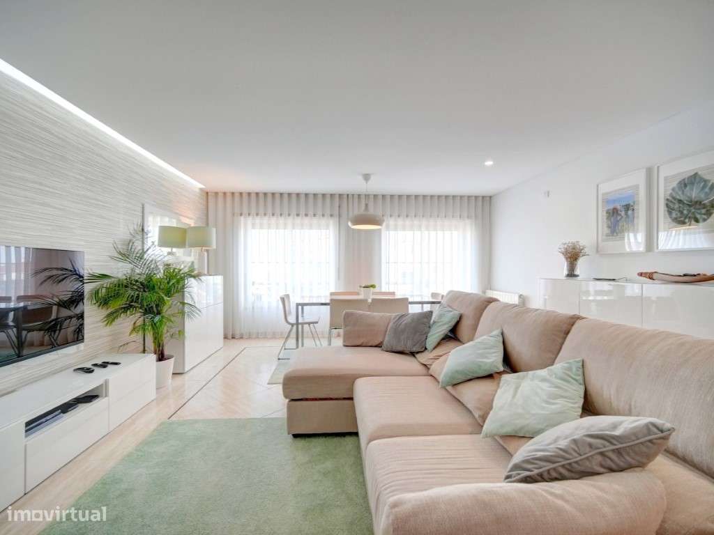 Apartamento T2 com Garagem e Arrecadação - Espaço, Conforto e Exclu...-9