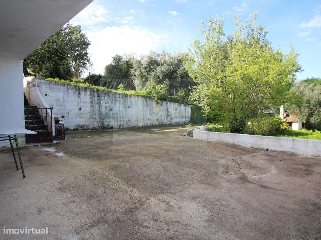 Moradia T3 independente com 8.490 m² de Terreno-13