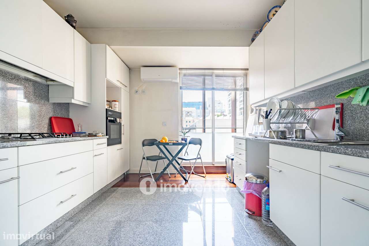 Apartamento T3 premium, com estacionamento, nas Amoreiras, Lisboa - Grande imagem: 3/44