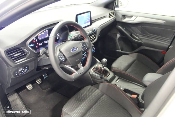 Ford Focus 1.0 EcoBoost MHEV ST-Line - 5