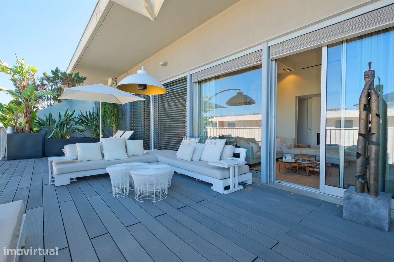 Penthouse T3 com terraço e 3 lugares de garagem na Alameda dos Oceanos-13