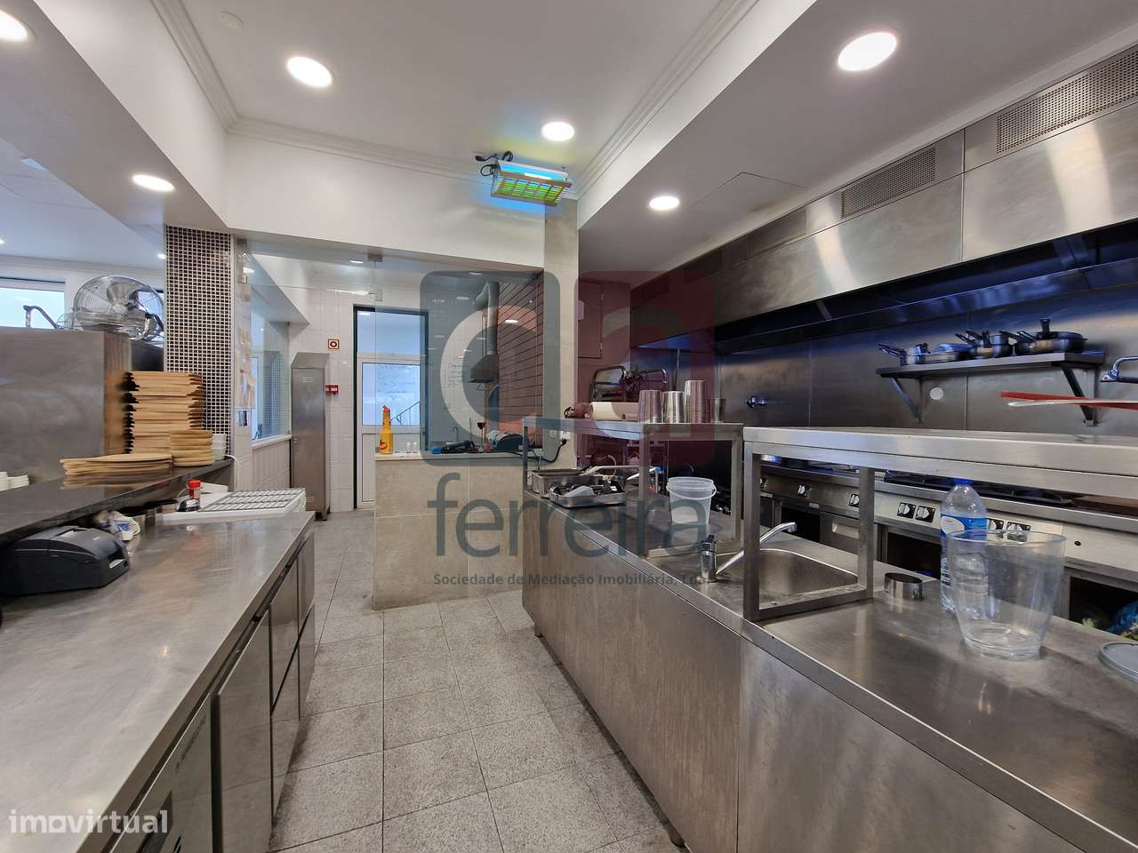 Restaurante composto por três pisos no Coração de Almeirim-8