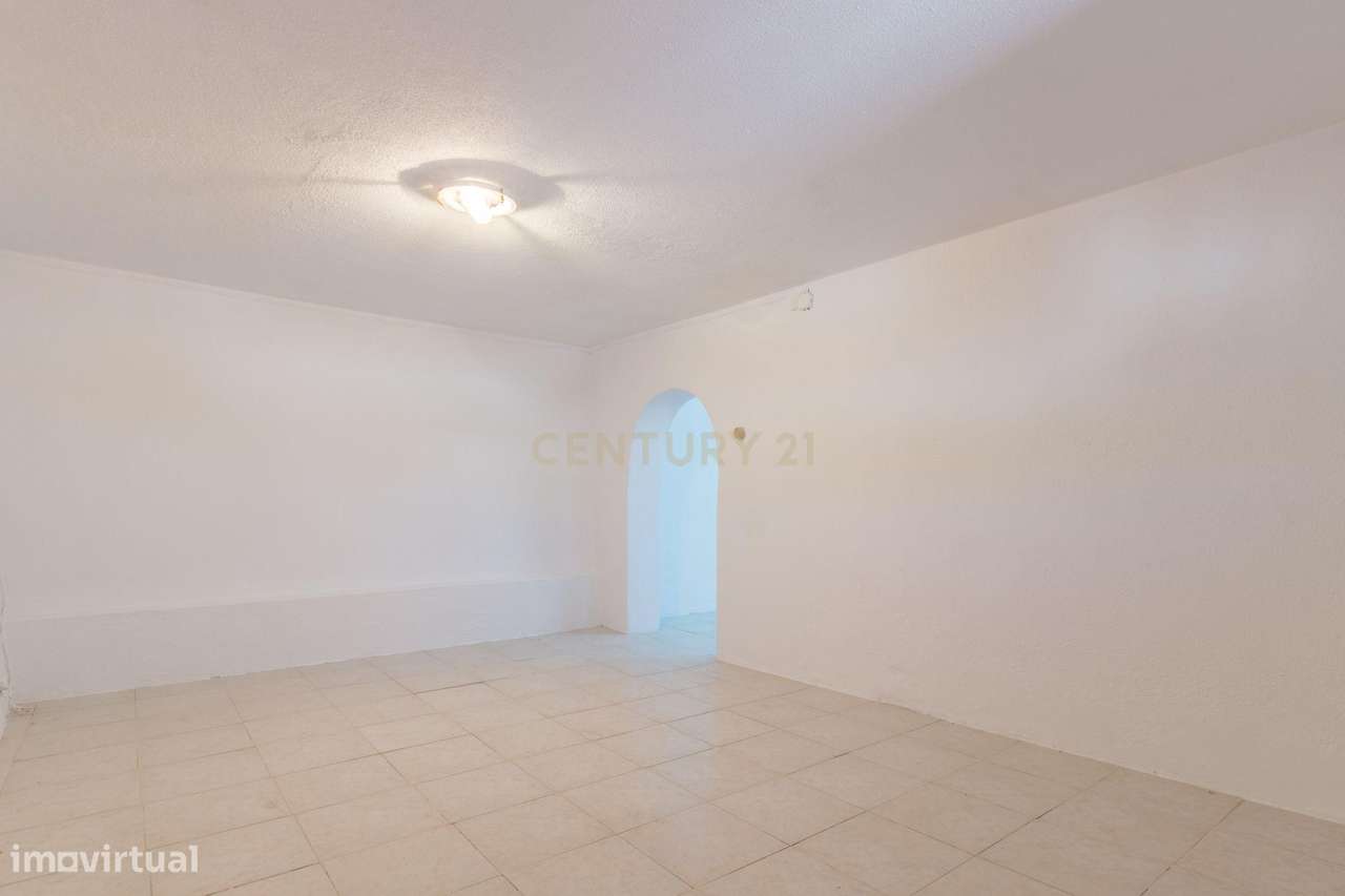 Espetacular T3 com Vista Mar em Sesimbra-29