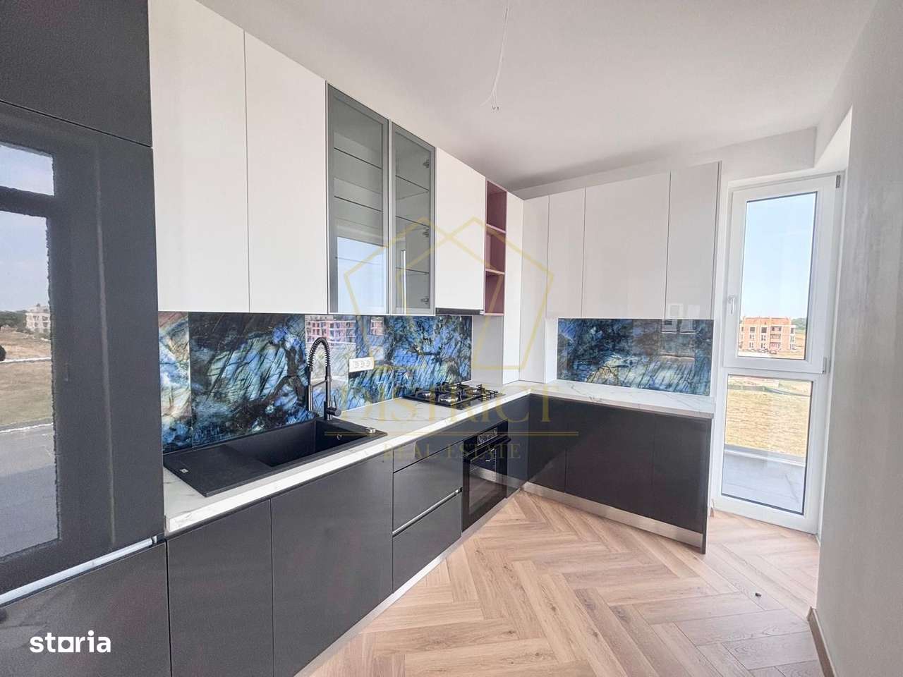 Penthouse semimobilat cu 3 camere | Torontalului - Imagine principală: 3/12