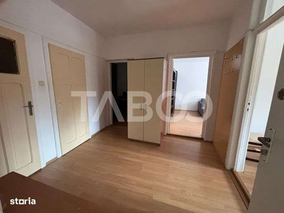 Apartament de inchiriat 3 camere la vila 2 bai zona linistita - Imagine principală: 4/8