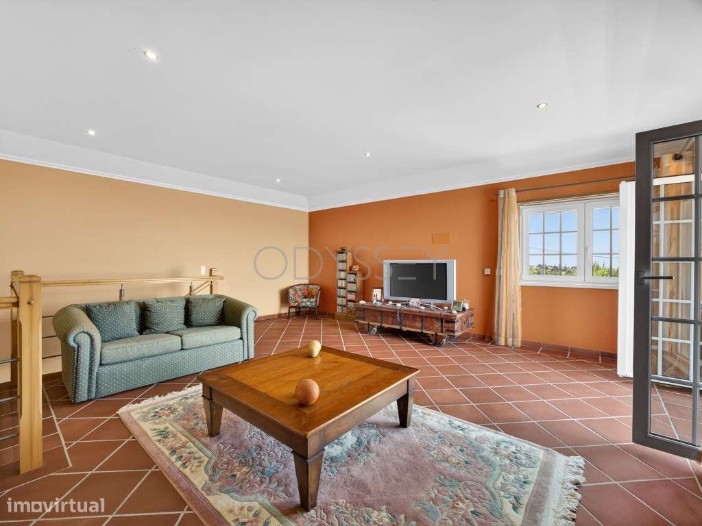 Villa T3 com piscina e vistas panorâmicas aninhada na aldeia histór...-37