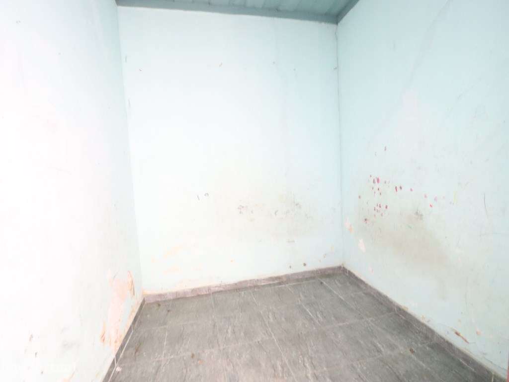 Duas moradias geminadas à venda na rua Miguel Bombarda, Barreiro-5