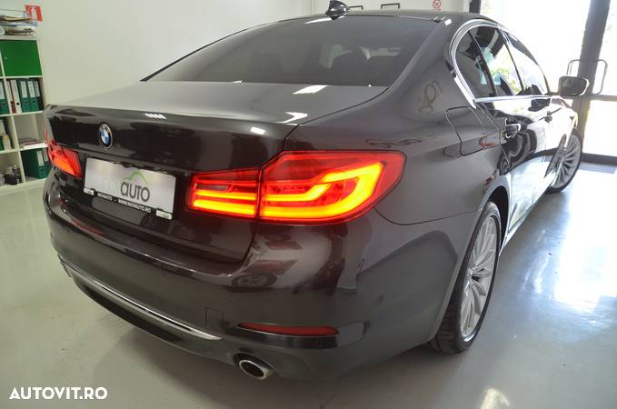 BMW Seria 5 530d xDrive AT - 4