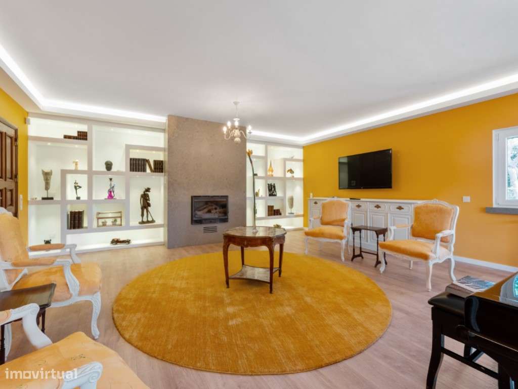 Moradia Isolada com 3 pisos, piscina, court de ténis-6