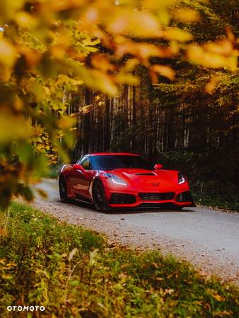 Chevrolet Corvette - 13