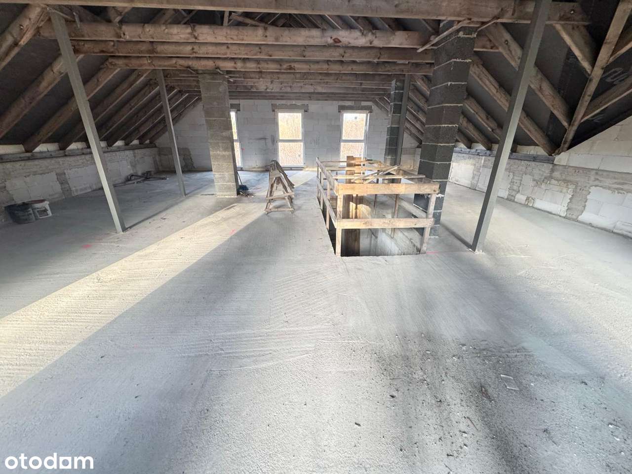 Duży dom sąsiadujący z parkiem-5