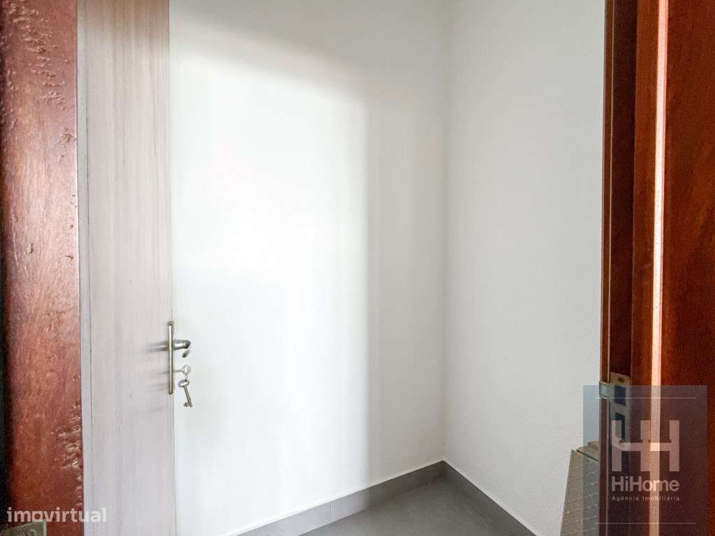 Apartamento T3 com garagem, centro Funchal, vista mar, serra e cidade.-9