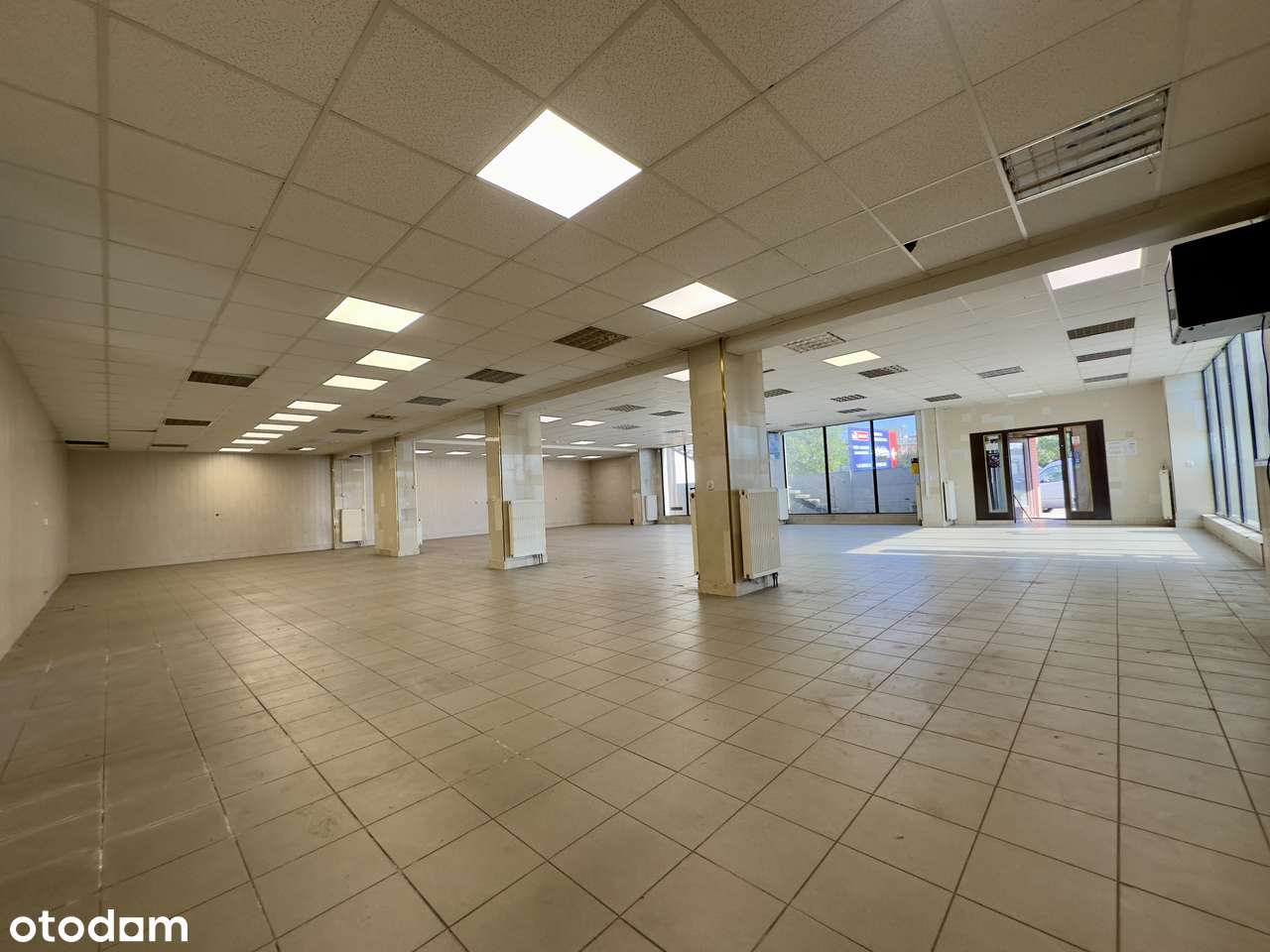 Lokal użytkowy 589 m² | Luboń, ul. Dworcowa | 980 000 zł-0