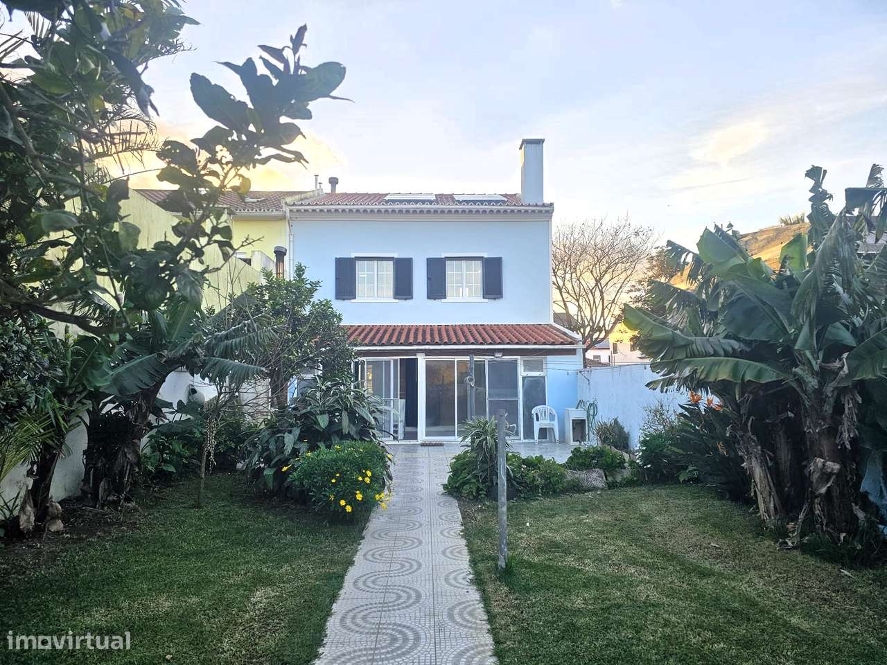 Moradia T4+1 em Ponta Delgada: Junto às Praias do Pópulo - Grande imagem: 4/37