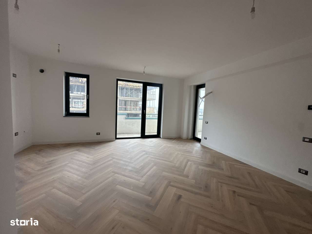 Apartament de vânzare – Etaj 3 | 114 mp utili | 3 camere | Oportunitat - Imagine principală: 4/10