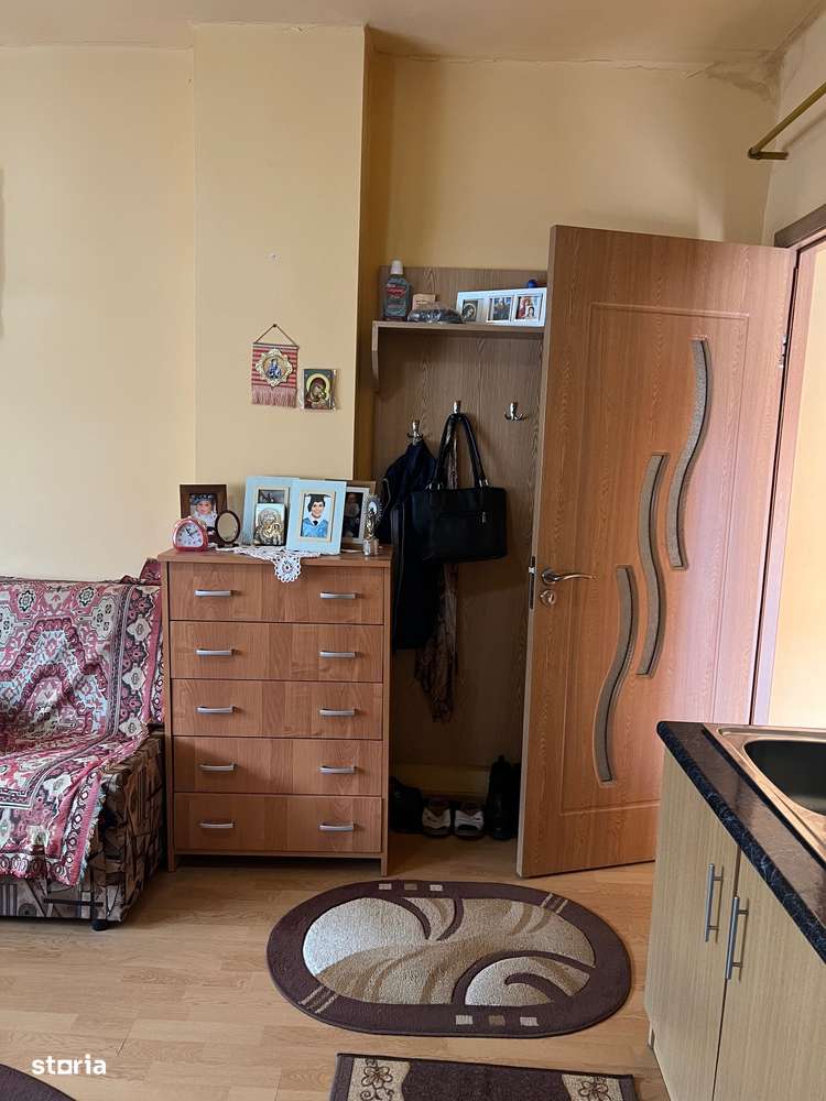 Casa individuala, in cartierul Lazaret cu bucatarie de vara si terasa-8