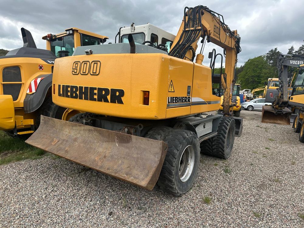 Liebherr A 900b litronic 2001