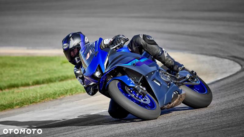 Yamaha R7 - 8