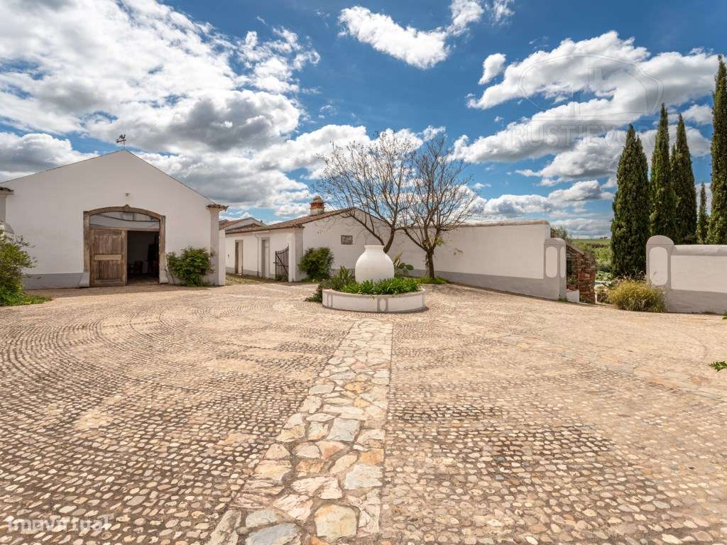 Um Refúgio Exclusivo no Coração do Alentejo | Assumar, Portugal-10