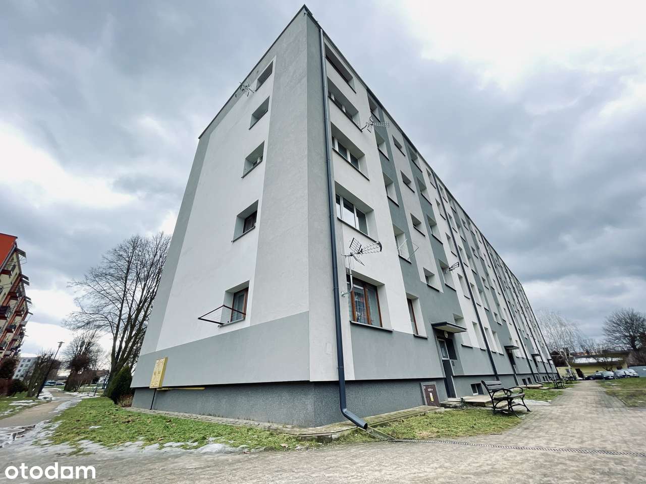 Balkon | Piwnica x2 | Parking | Po termomodernizacji | Centrum | Park-7