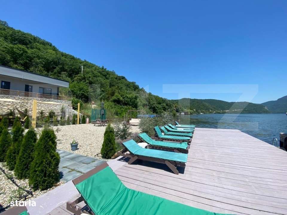 Pensiune 360 mp utili, teren 600 mp, Dubova - Imagine principală: 5/18