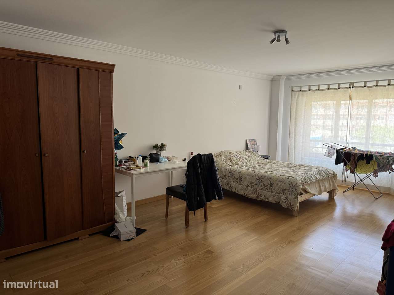 Spacious Room in Shared Apartment - Grande imagem: 4/4