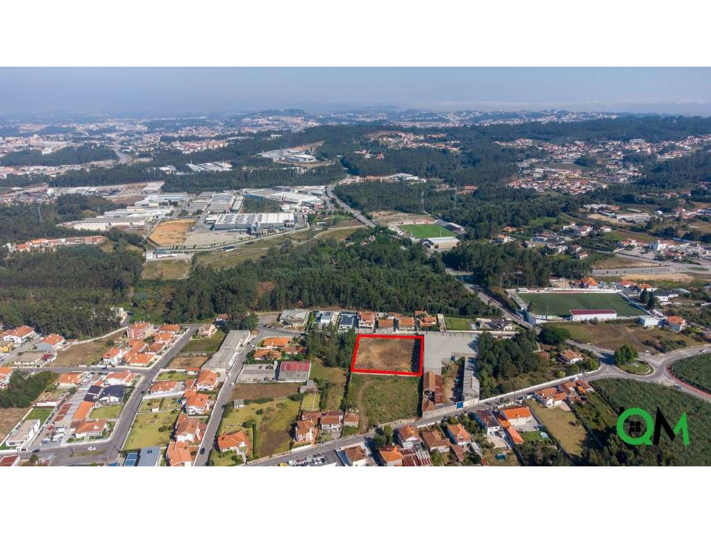 Terreno para Venda no centro de São João de Ver para construção de ...-16