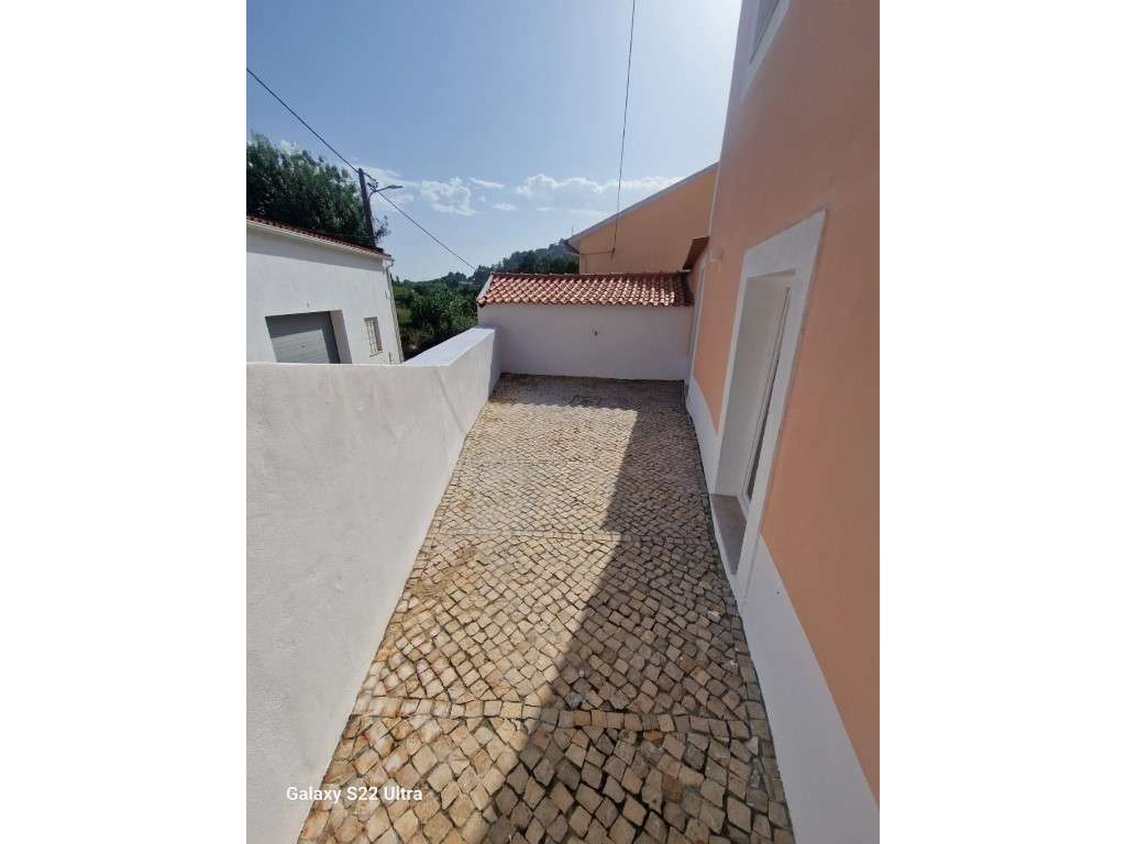 Moradia Rústica Moderna - Louriceira, Torres Vedras
80 m² | 2 piso... - Grande imagem: 4/19