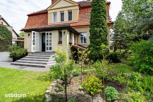 Willa w klasycznym stylu z ogrodem - Pełny obrazek: 2/20