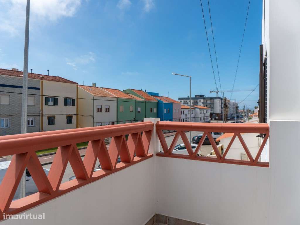 Moradia de rés do chão e 1º andar com Garagem-40