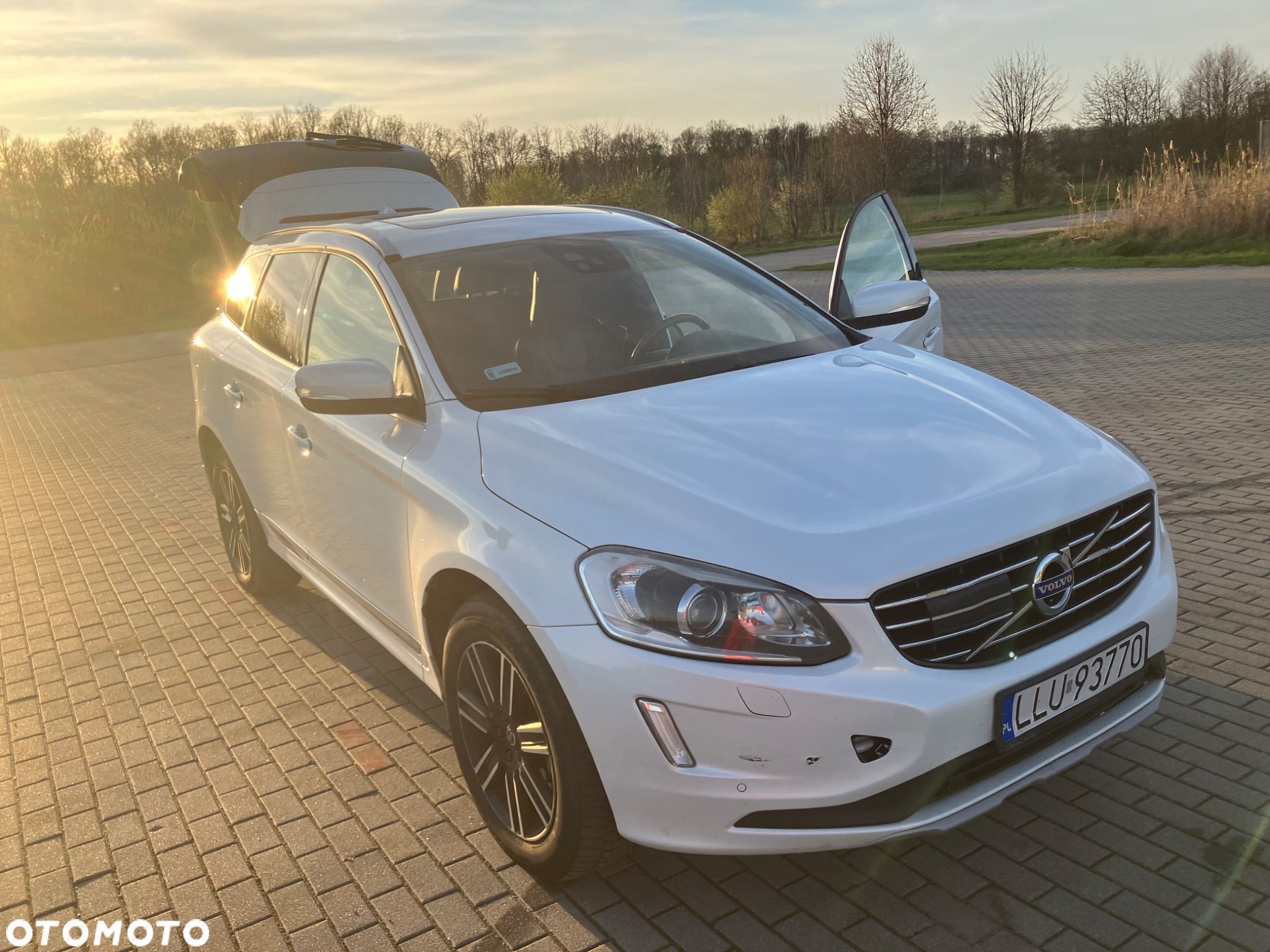 Volvo XC 60 - 1