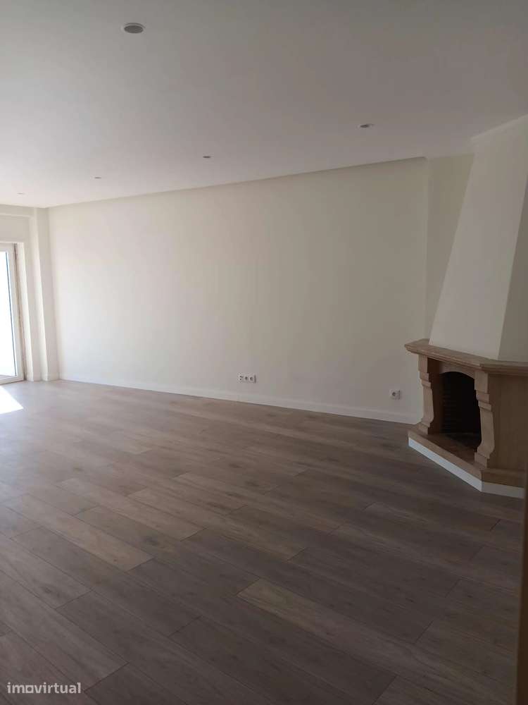 Fantástico Apartamento T4 , com acabamentos de luxo .-2