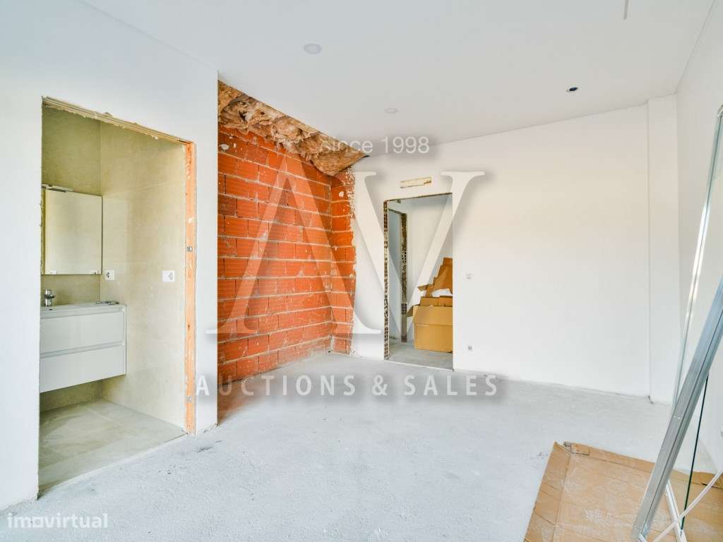 Moradia de luxo, V4, térrea, isolada e com piscina-13