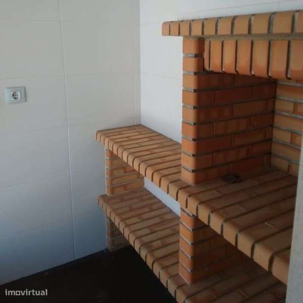 Excelente T2 com garagem!-18