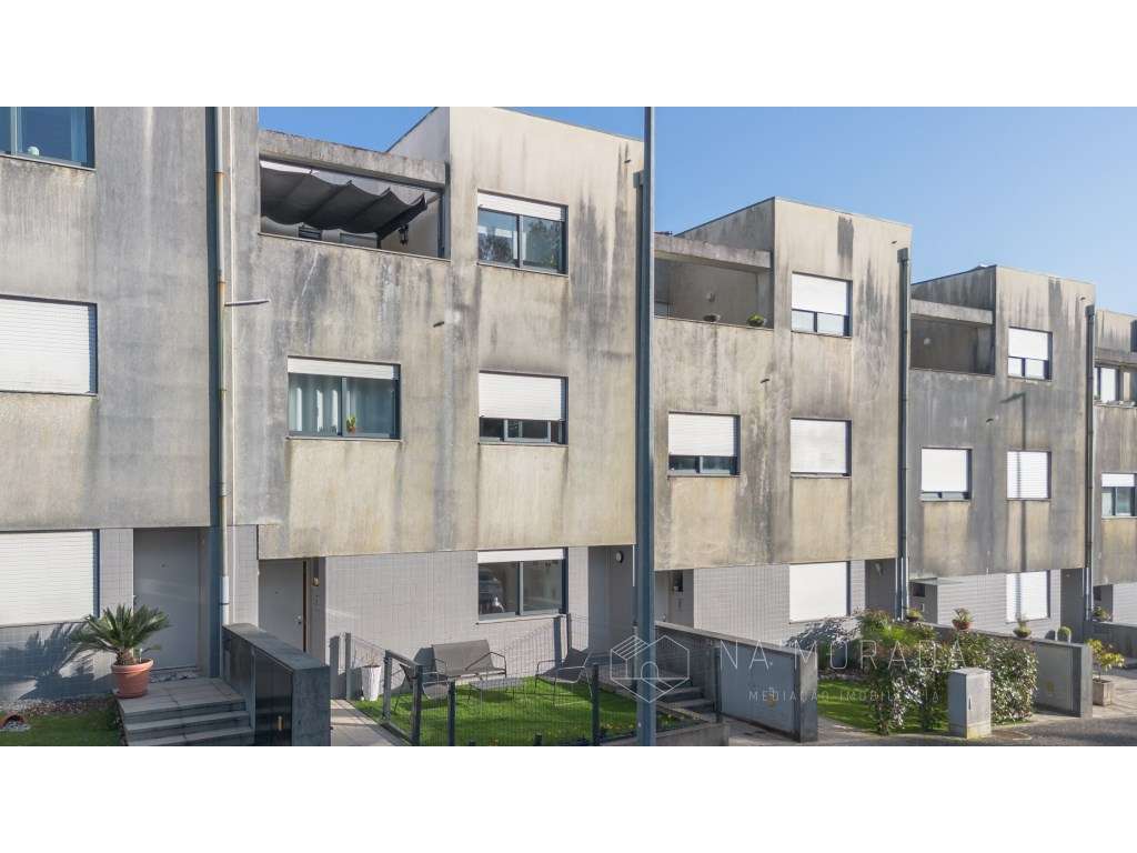 Andar de Moradia T-3 em Mozelos - Santa Maria da Feira-43