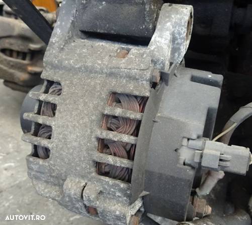 Alternator Renault Trafic 2.5 DCI din 2006 - 1